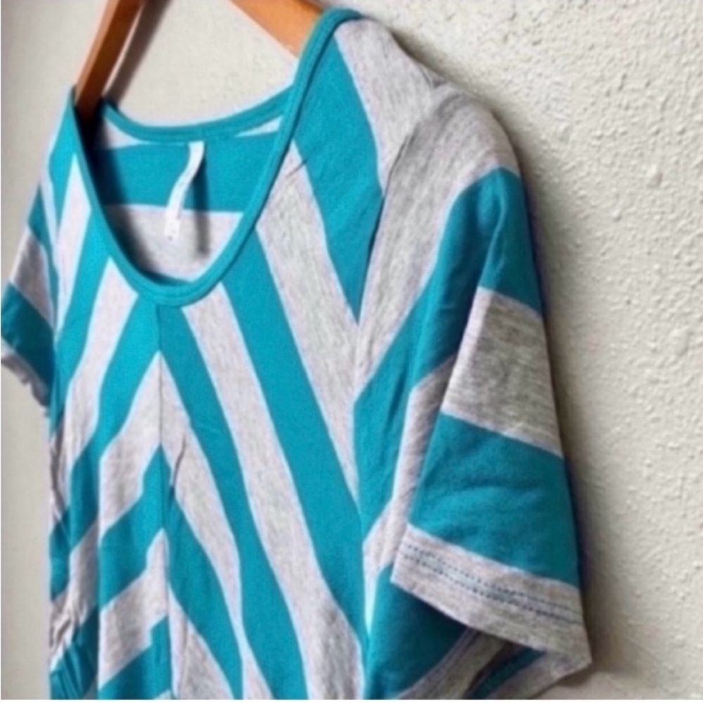 LuLaRoe Classic Tee Chevron Stripe Teal Gray